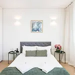 Luxe Eco Suite In Australia\'S Greenest Building