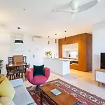 Luxe Eco Suite In Australia\'S Greenest Building